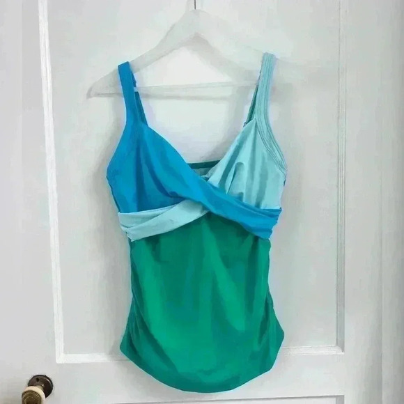 Land’s End V-Neck Wrap Underwire Tankini Bathing Suit Top Like New - Picture 1 of 6